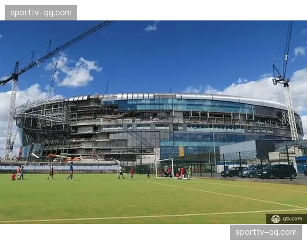 热刺商业收入突破3.3亿欧元 多功能球场策略成效显著 热刺商业收入突破3.3亿欧元 多功能球场策略成效显著